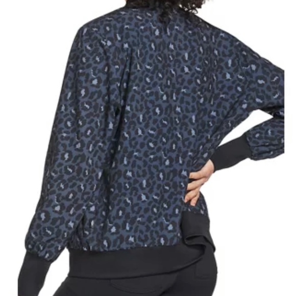 Skechers Women's Midnight Leopard Reversible Bomber Jacket - Picture 2 of 4